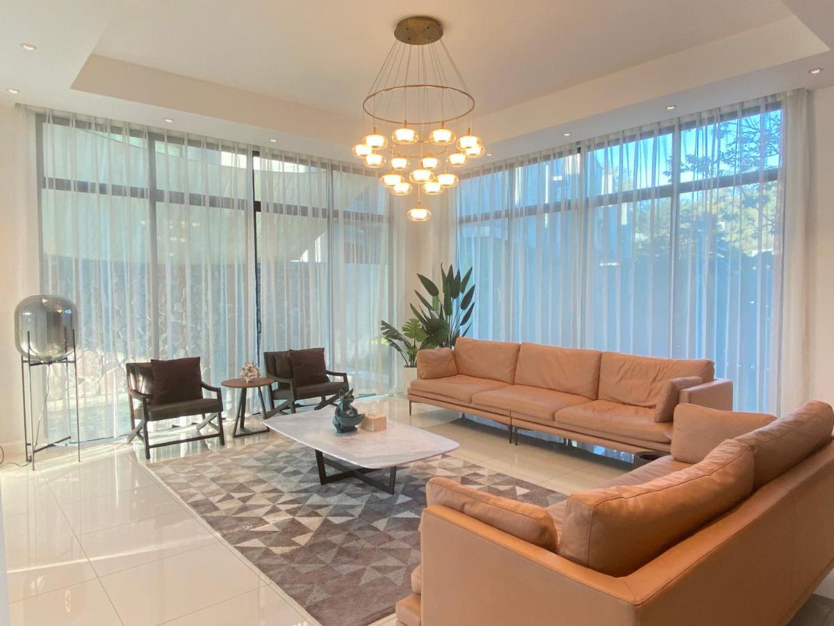 Molly Luxury Private Pool Bungalow茉莉的家豪华私人泳池别墅 Pantai Cenang  Extérieur photo